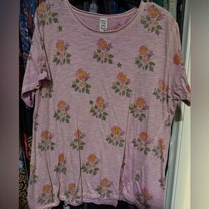 NWOT Magnolia Pearl Boyfriend T